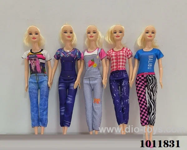 11inch doll with many types of clothes mixed in pp bag with header