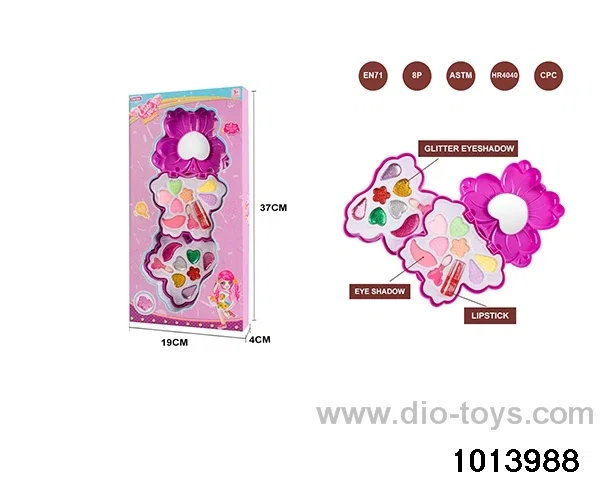 Make-up Kit in window box