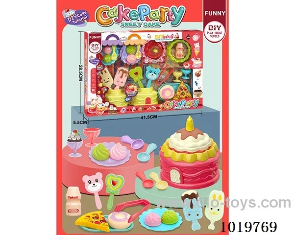 Cake party in Gilf box