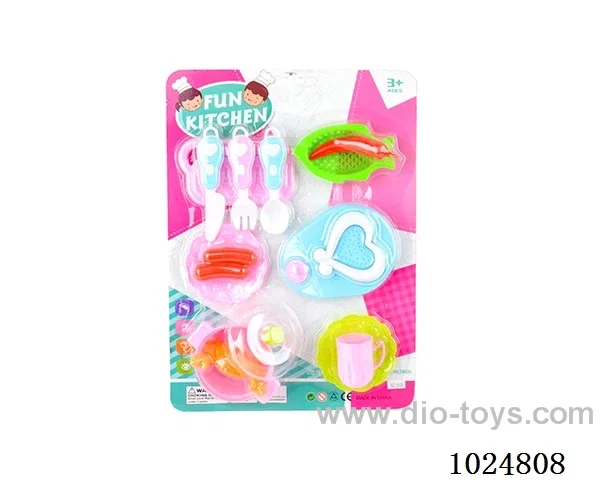 kitchen set in blister card
