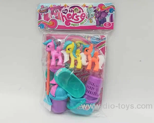 Pony + Sanitary ware in PVC bag with header