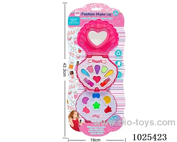 children's cosmetics  in  Blister card
