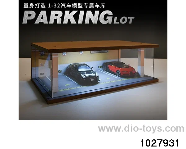 Garage 4 spaces in color box