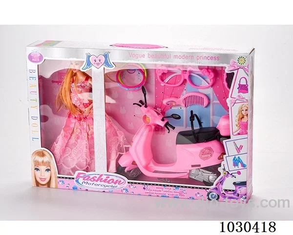 doll & motorcycle  in Gilf box