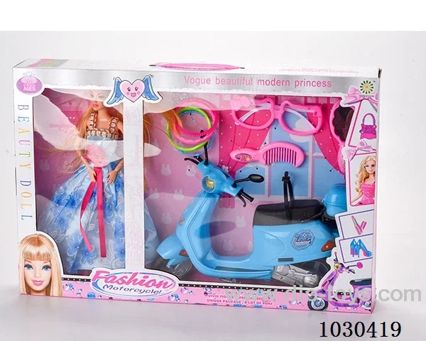 doll & motorcycle  in Gilf box
