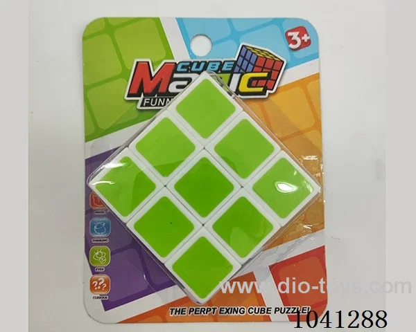 5.3cm cube in blister card