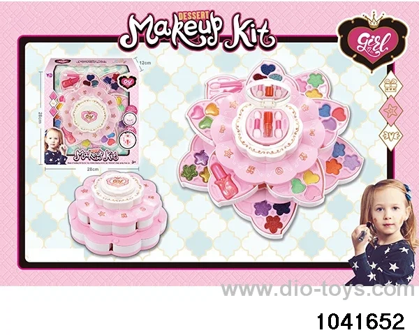Makeup Set in window box