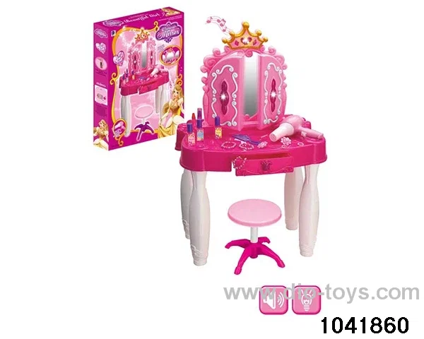 Dressing table set in color box