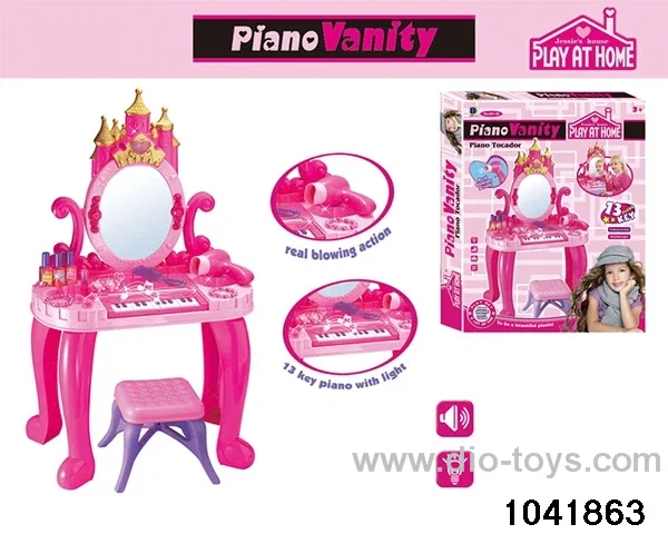 Dressing table set in color box