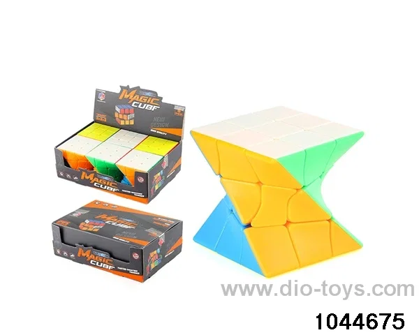 Twisted shaped cube in display box