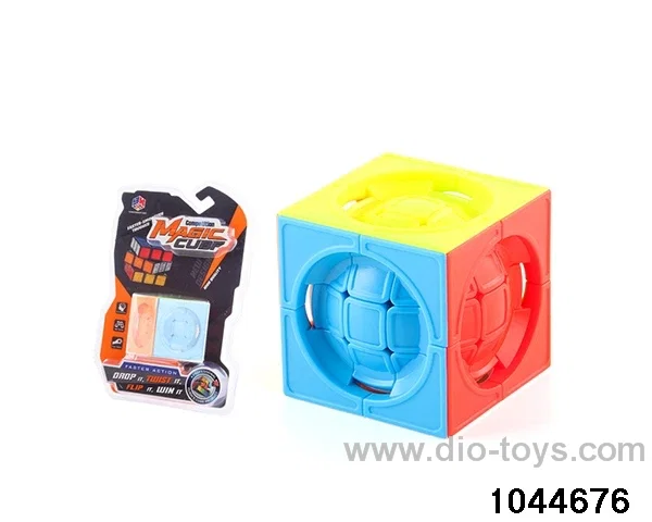 MAGIC BALL SHAPED MAGIC CUBE (WITH SPRING) IN clam shell