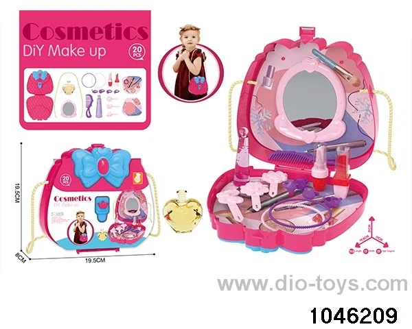 2-in-1 Beauty Shoulder Bag in paper card