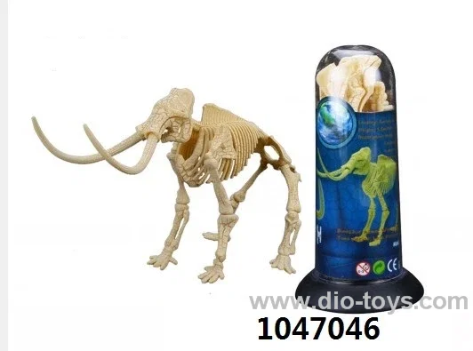 ASSEMBLING FOSSILS - MAMMOTHS