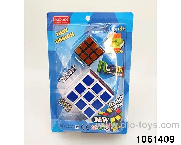 Rubik's cube in clam shell