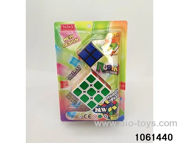 Rubik's cube in clam shell
