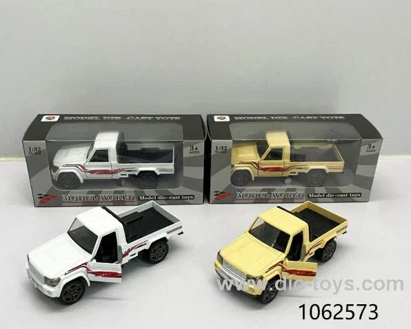 1:32 pull back alloy car with light/music