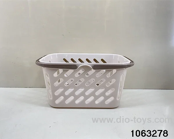 hamper in Plastic film