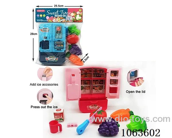 fridge and cutting set
