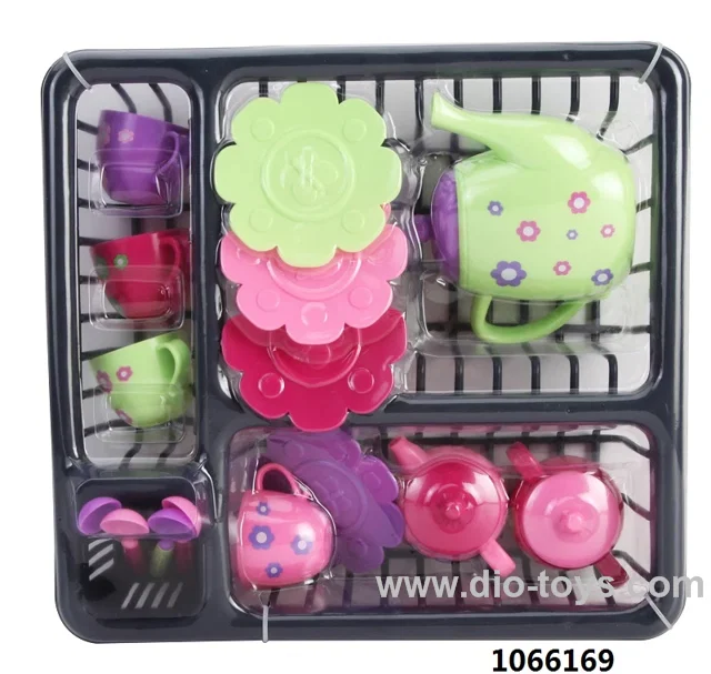kitchen set in display box