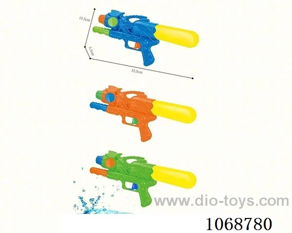 Classic water gun with bottle