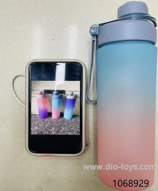 600ml  /plastic water cup/3 colors