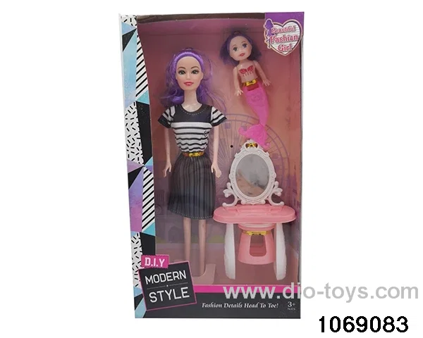 11 inch doll in window box