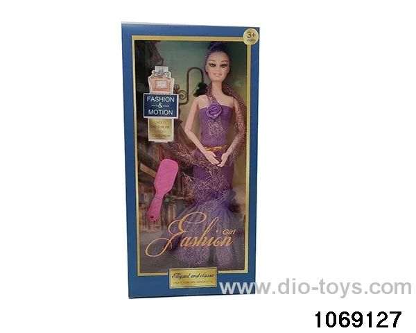 11 inch doll in window box