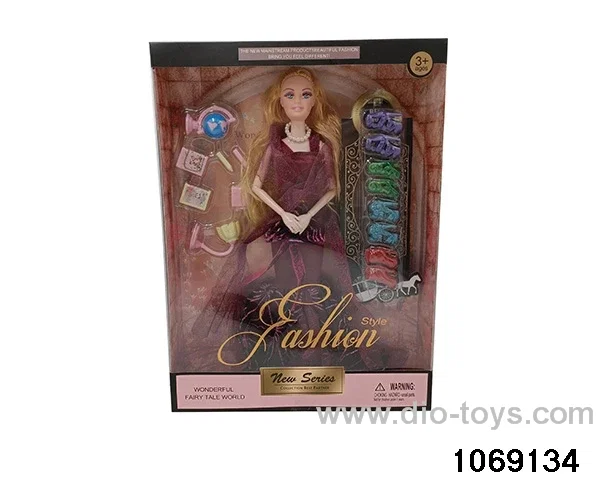 11 inch doll in window box