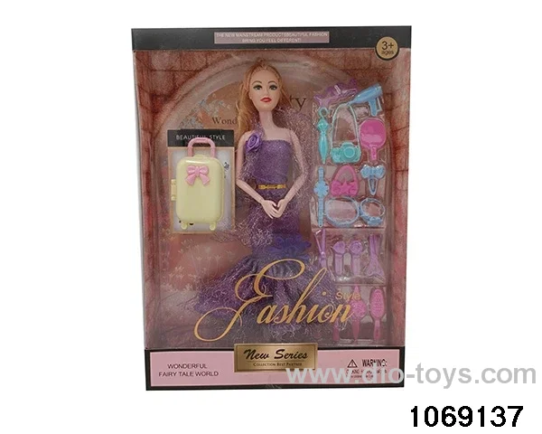 11 inch doll in window box
