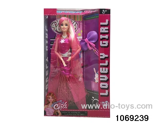 11 inch doll set in window box
