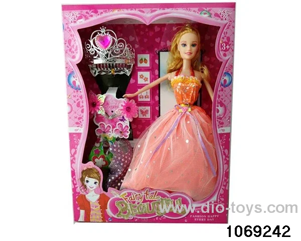 11.5 inch doll set in window box