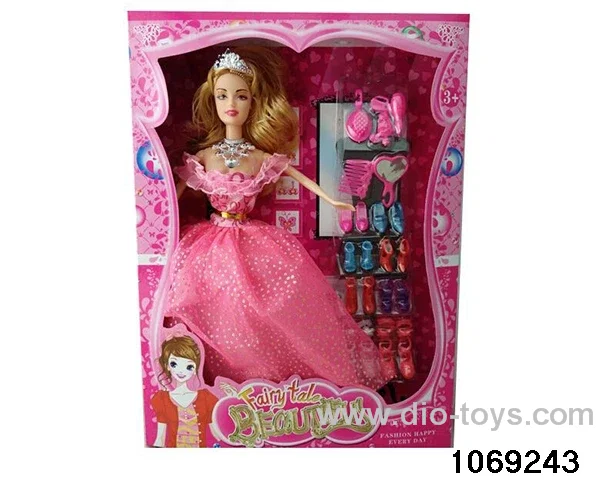 11.5 inch doll set in window box