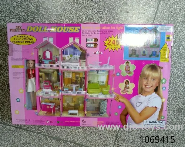 doll house with doll