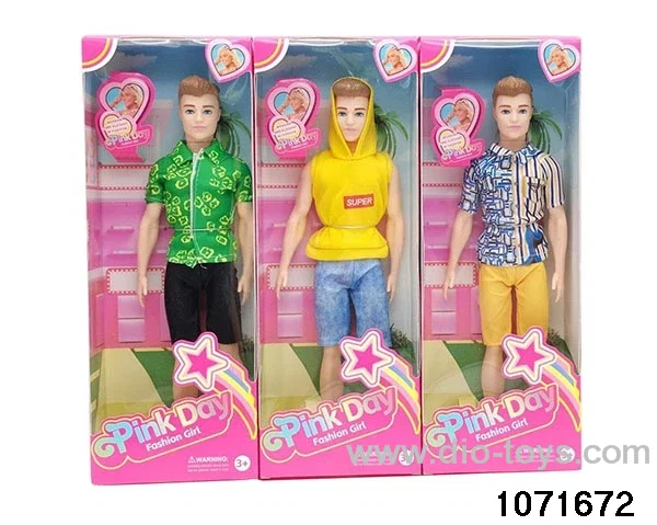 11.5 inch doll set in window box