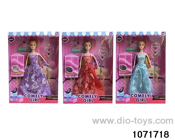 11.5 inch doll set in window box
