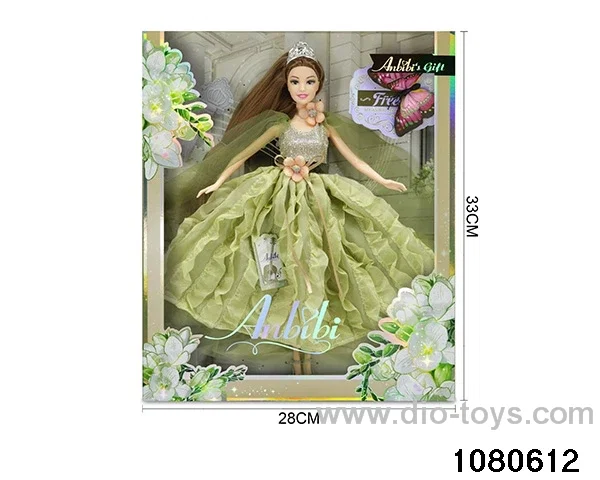 11.5 inch doll set in window box