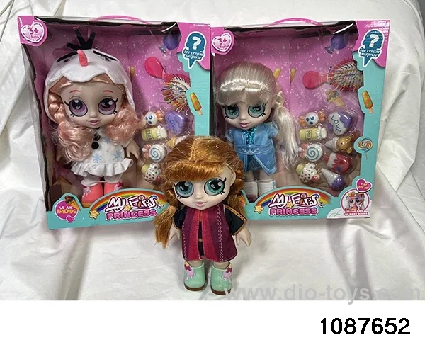 Doll set with four voices in window box