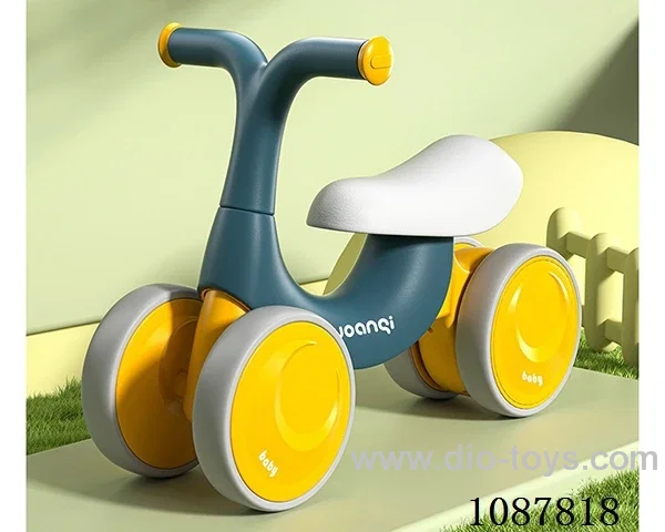 Four-wheel scooter