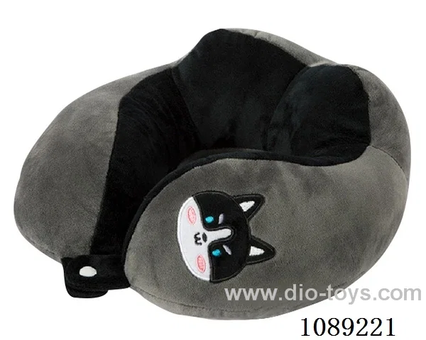U-shaped pillow for dogs
