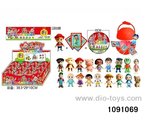 3.5-4 inch doll set in display box
