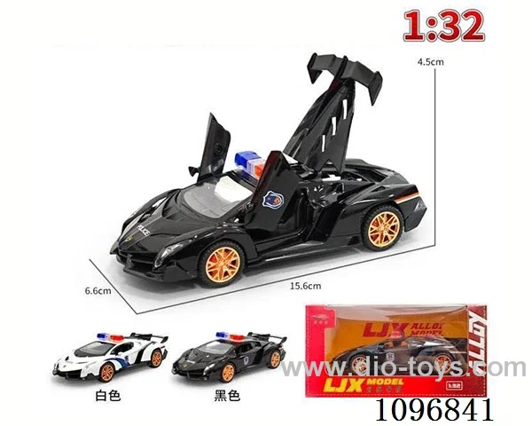 1:32 pull back alloy car with light/music