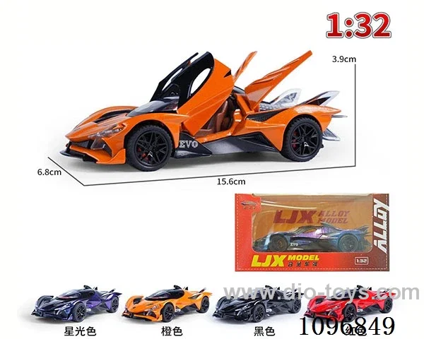 1:32 pull back alloy car with light/music