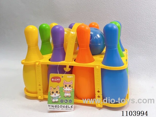 Portable bowling set