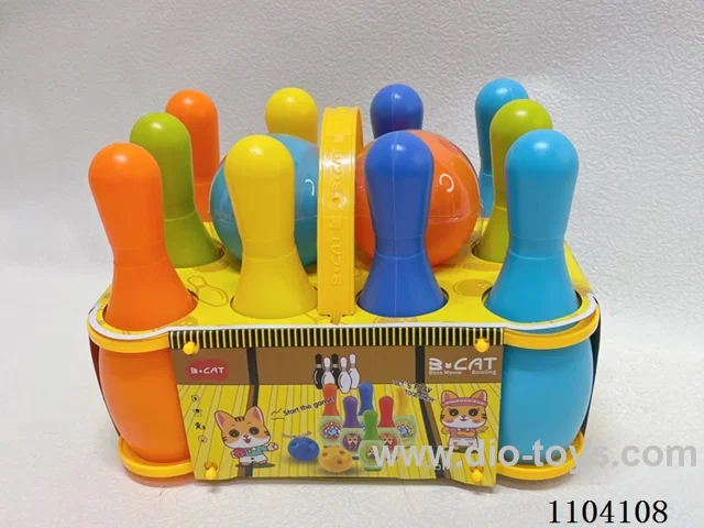 Portable bowling set