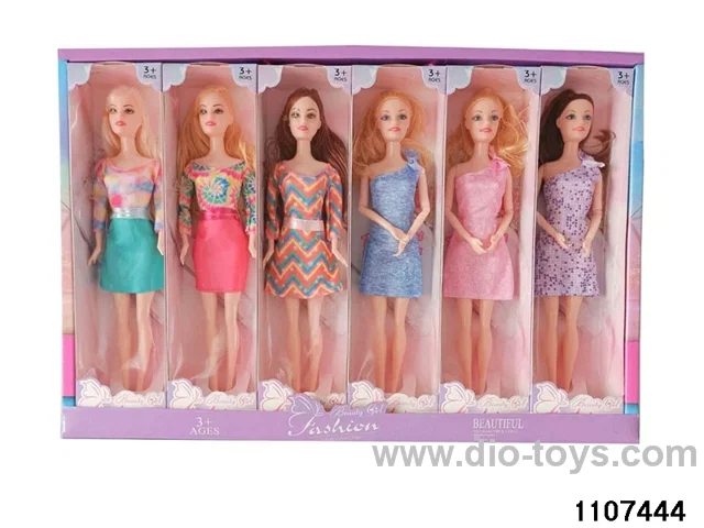 11 inch Barbie doll set in Hand box
