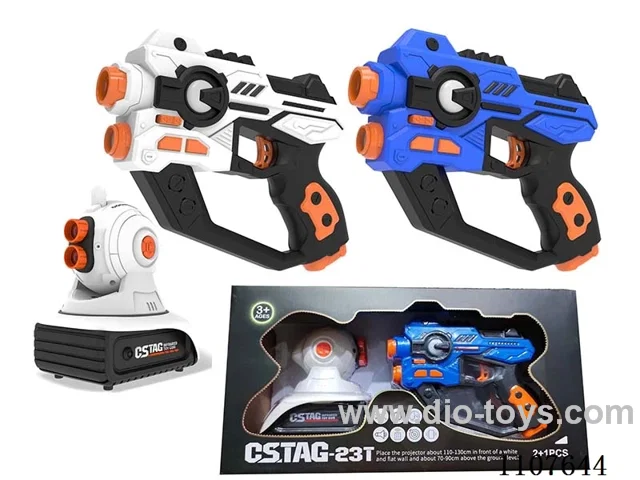 Second generation 2 combat guns 1 Projector (with 3 cards)
