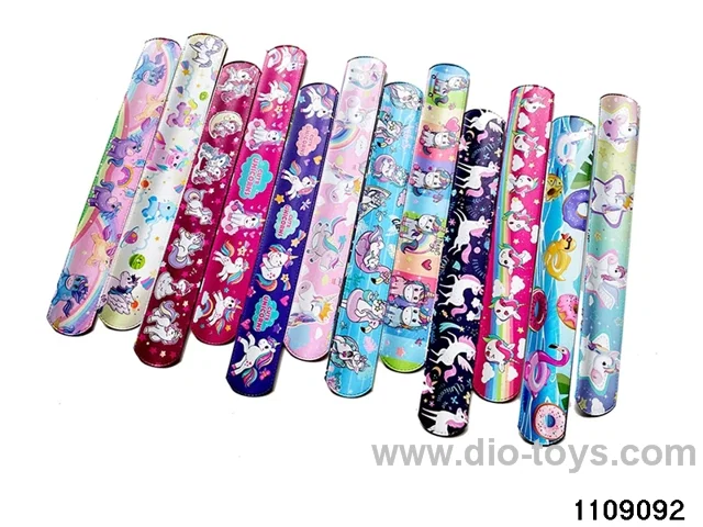 Children's cartoon snapping hand circle