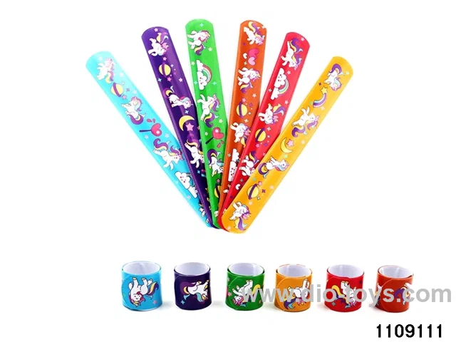Children's cartoon snapping hand circle