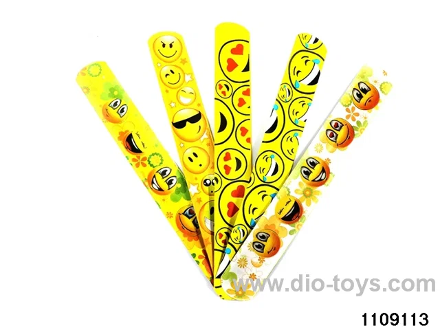 Children's cartoon snapping hand circle