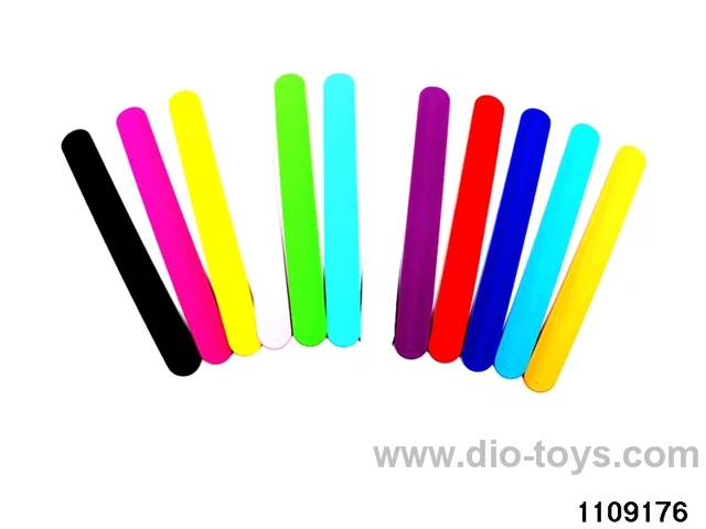 Children's cartoon snapping hand circle